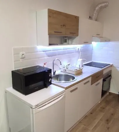 公寓 Apartman Jasmina 苏博蒂察